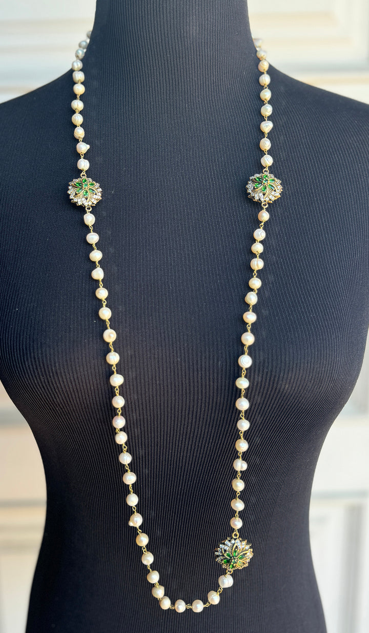 Long 2 way Pearl Strand Necklace - White/Green