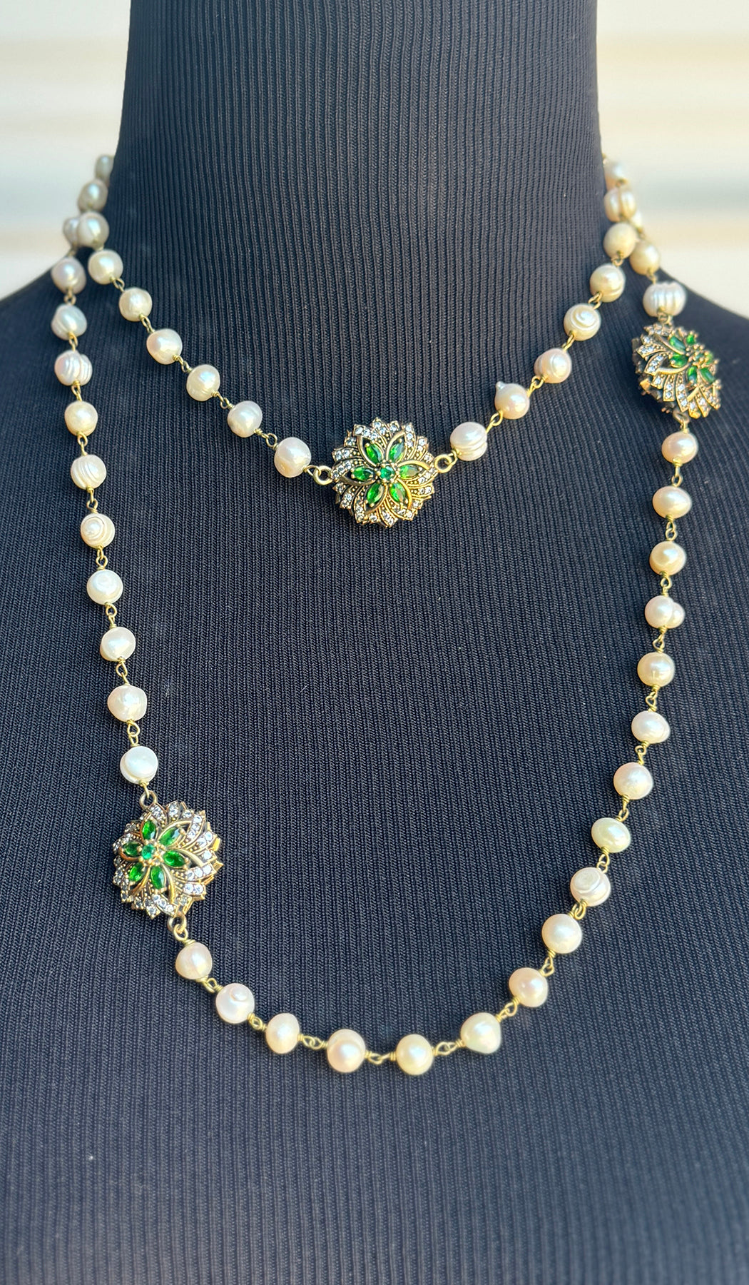 Long 2 way Pearl Strand Necklace - White/Green