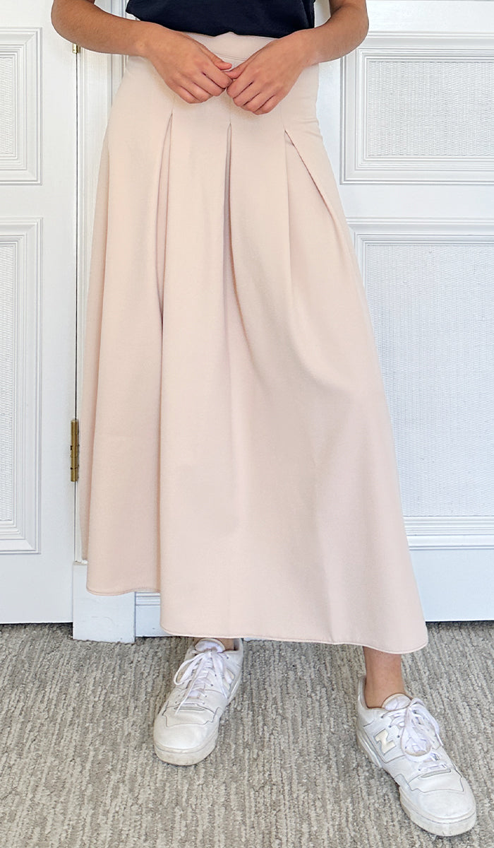 Mia Nude Beige Pleated Long Maxi Skirt | Modest Skirts | Artizara –  ARTIZARA.COM