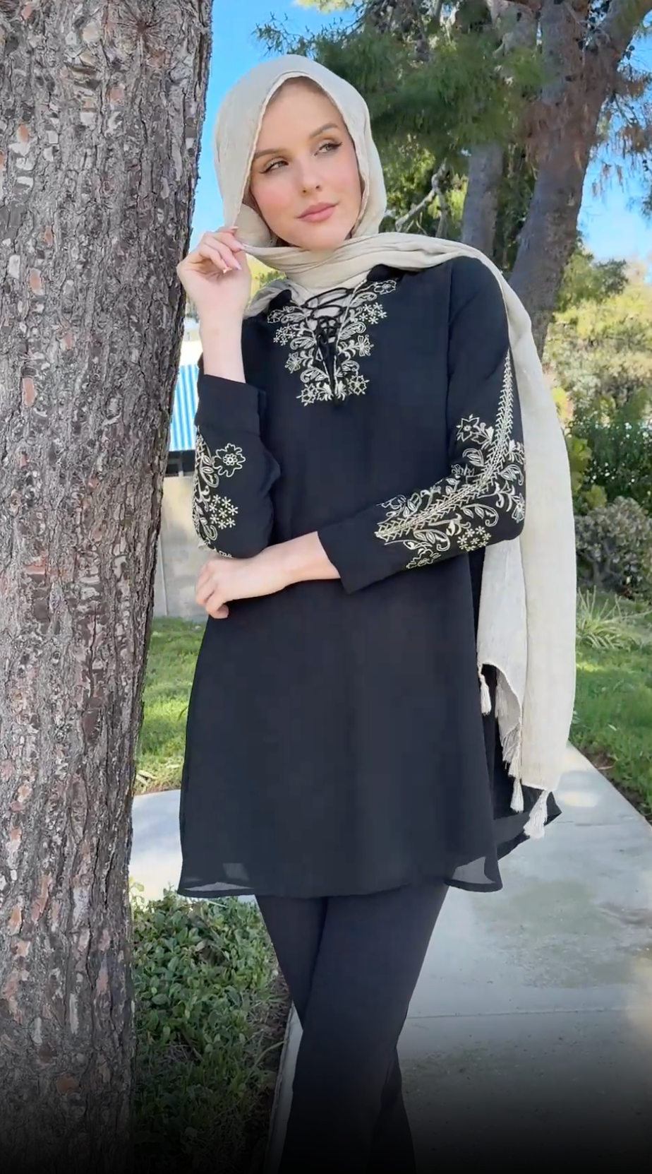 Nahid Embroidered Long Modest Tunic - Black