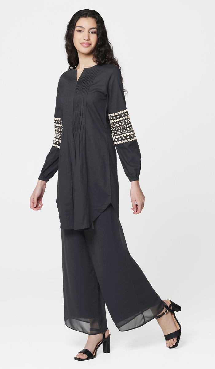 Hadiza Embroidered Cotton Modest Tunic - Black- Final Sale