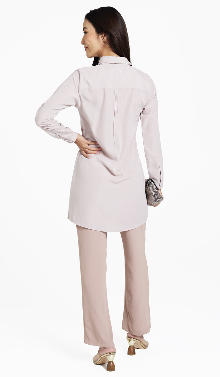 Back view of Hanane tunic in Blush. 