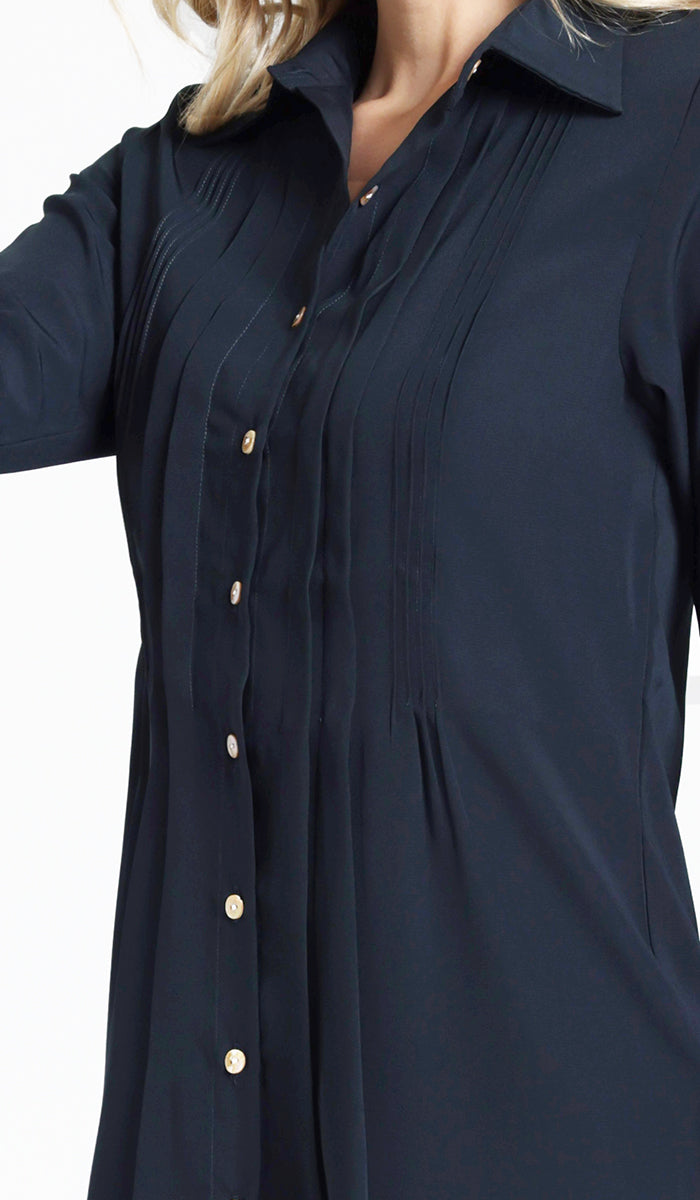 Details of Hanane tunic in Dark Teal. 