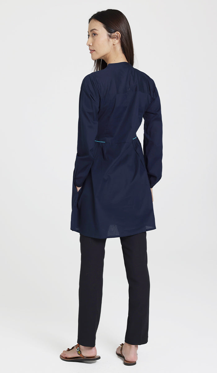 Back view of modest Marzo tunic in Navy. 