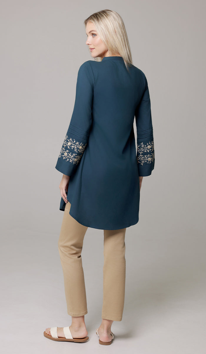 Back view of Zoha tunic in Teal/Gold. 