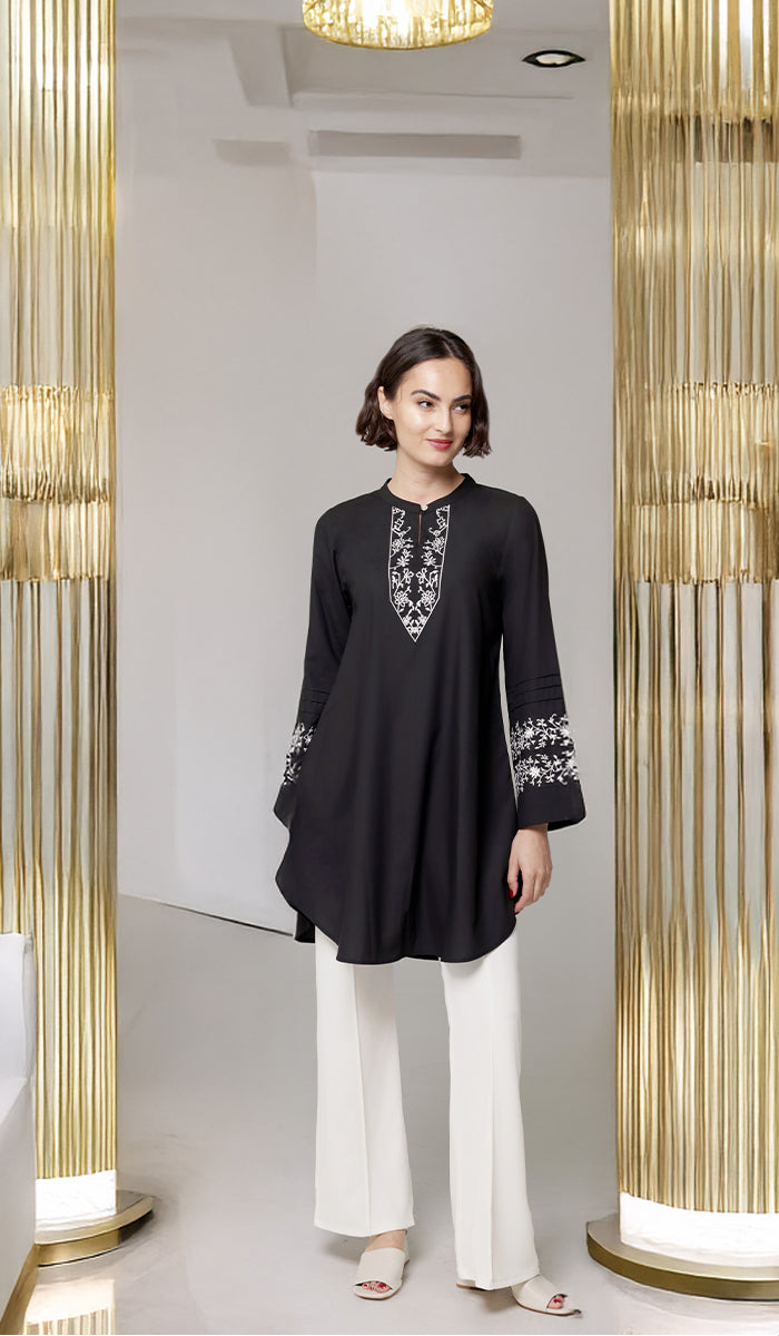 Zoha Embroidered Modest Cotton Feel Midi Tunic - Black/White