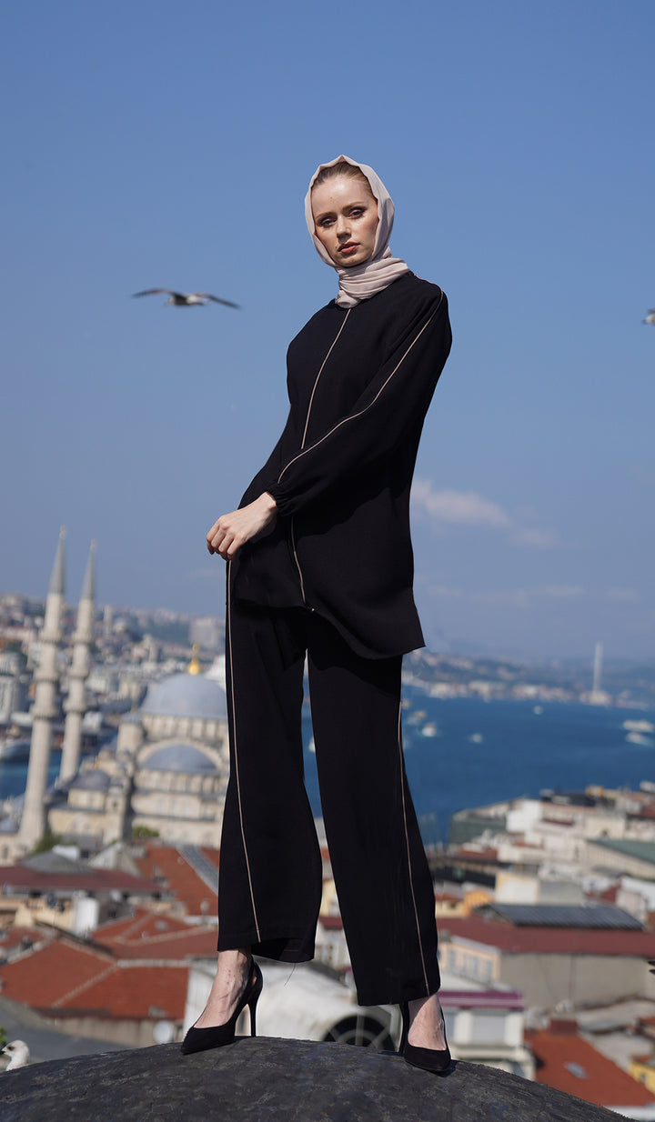 Abiyya Sleek Long Top - Black/Cafe