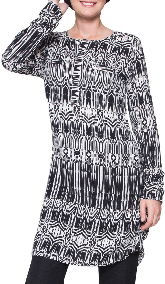 Leslie Roll Hem Ikat Print Long Tunic  - Black/White - ARTIZARA.COM